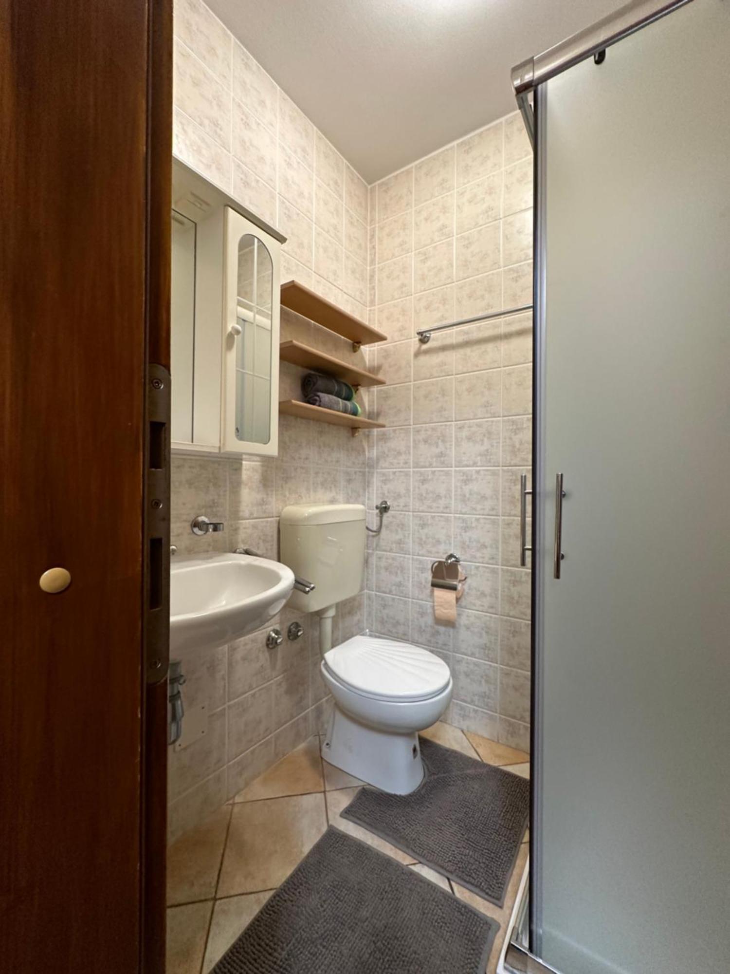 Vacation Home Lucija Slatina  Luaran gambar