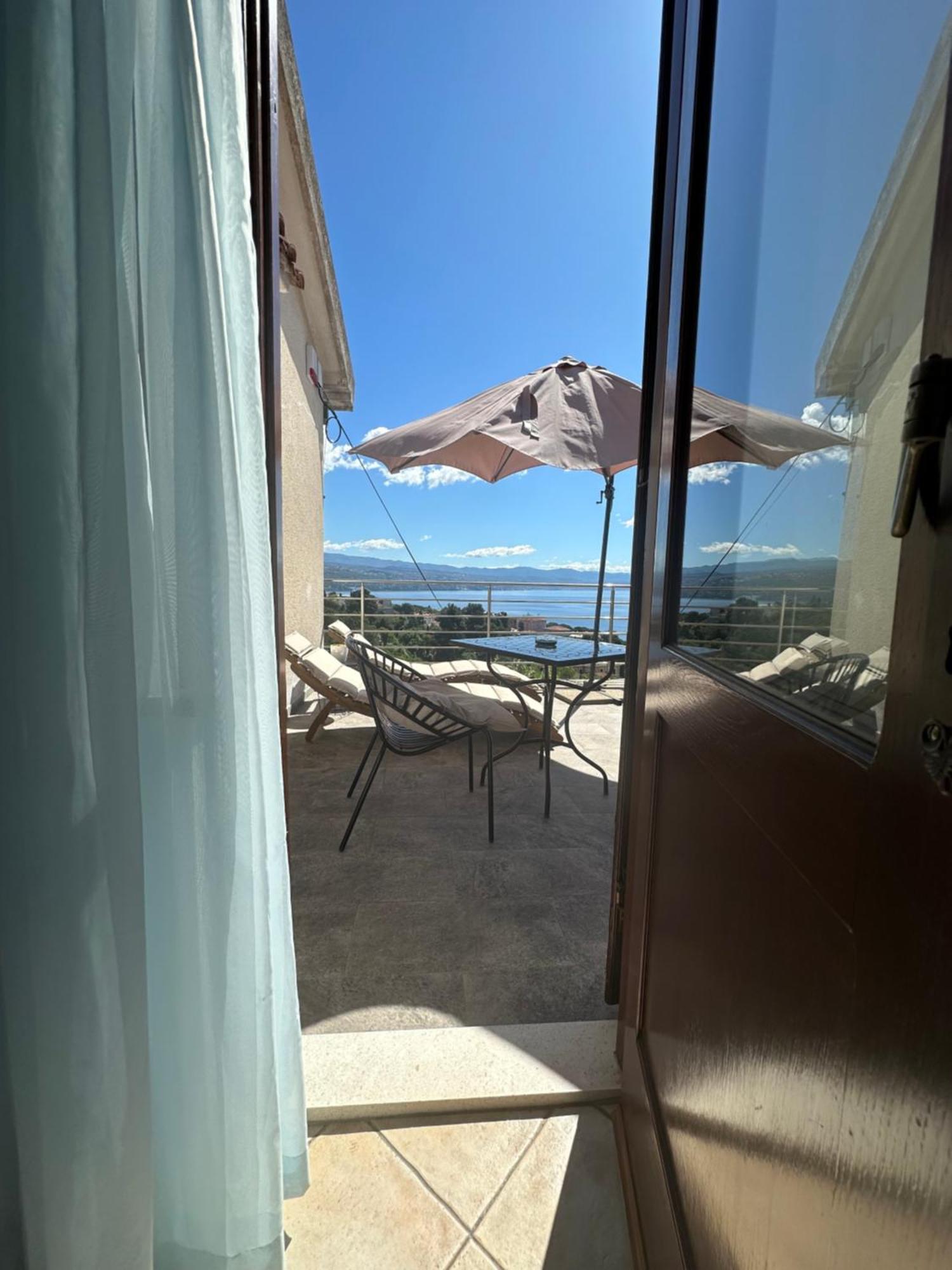 Vacation Home Lucija Slatina  Luaran gambar