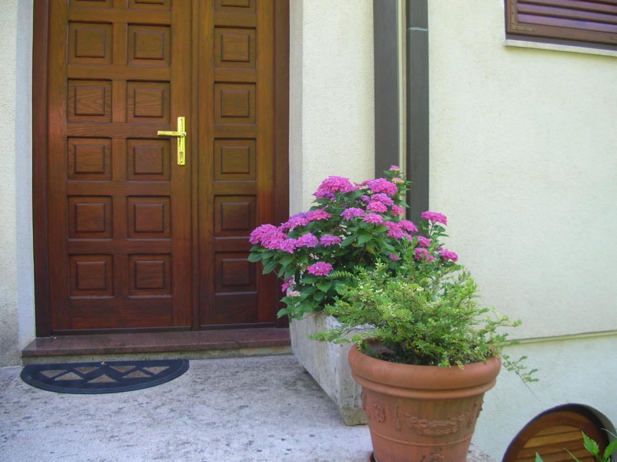 Vacation Home Lucija Slatina  Luaran gambar